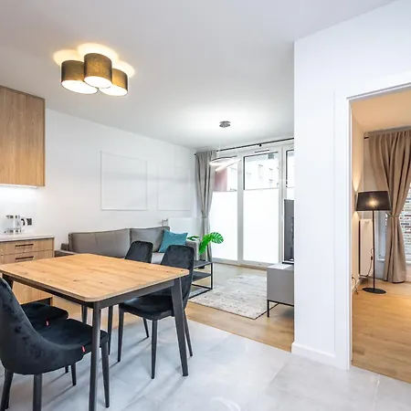 Apollo Prochowa 6 * Cracovia